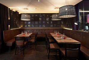2 restaurants, breakfast, lunch, dinner served; American cuisine - Anthony's Life & Style Hotel (Sankt Anton am Arlberg)