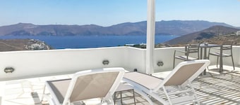 Yakinthos Residence