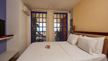 Quarto superluxo, banheira, vista para o oceano (Super Nº 4) | Roupas de cama de algodão egípcio, roupas de cama premium, frigobar