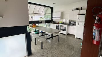 Fridge, microwave, oven, blender