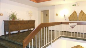 Interior - Hotel Pfefferburg (Schoenaich)