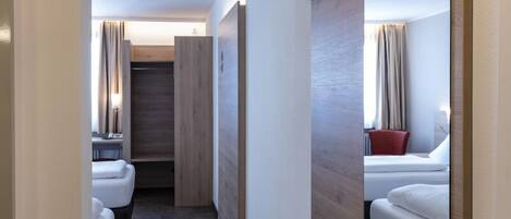 Family Room | In-room safe, desk, soundproofing, iron/ironing board