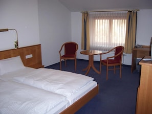In-room safe, desk, soundproofing, iron/ironing board