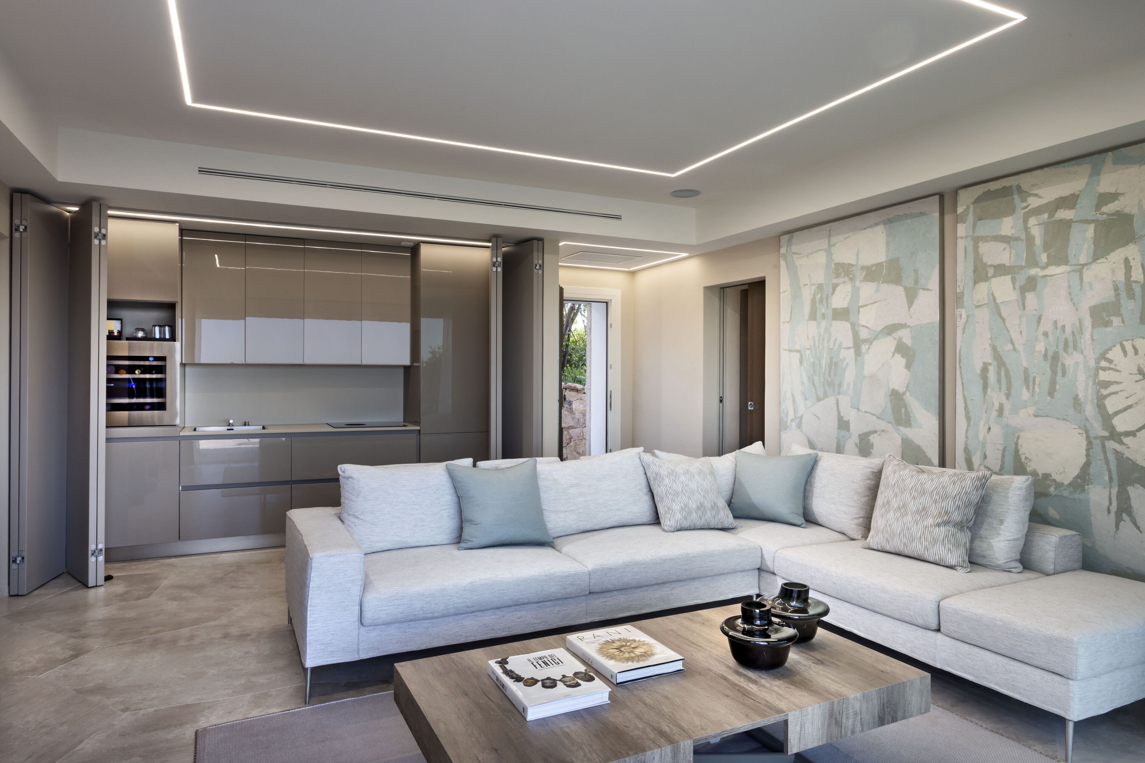 villa (scilla) | living room | books