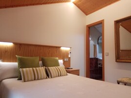 双人房或双床房 | 特色装修、床单