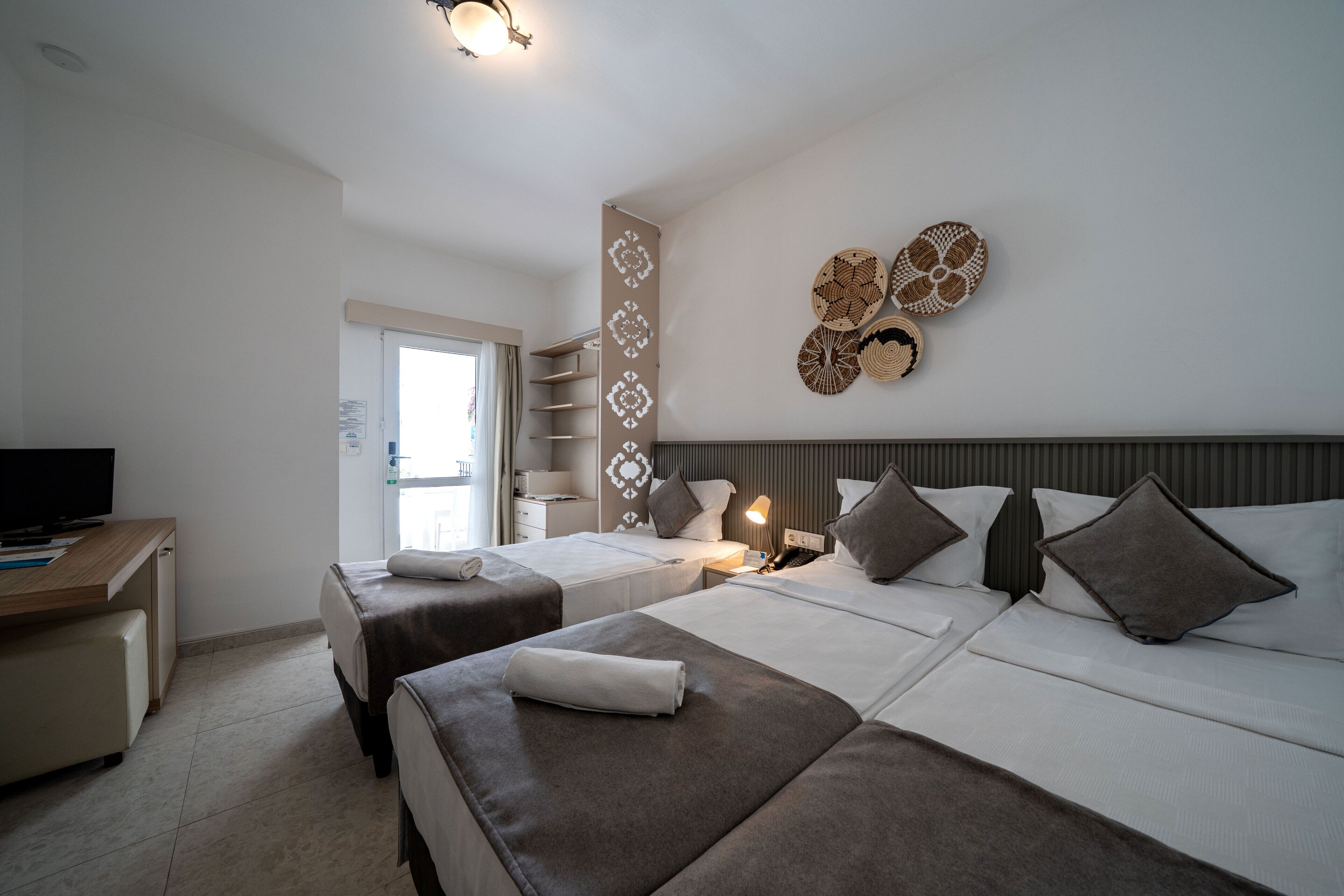 Photo - Paloma Family Club