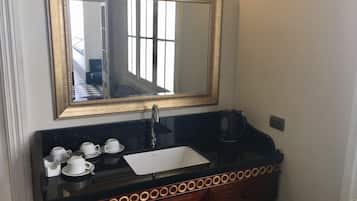 Family Apartment, 2 Bedrooms, Refrigerator, City View | Free WiFi, bed sheets