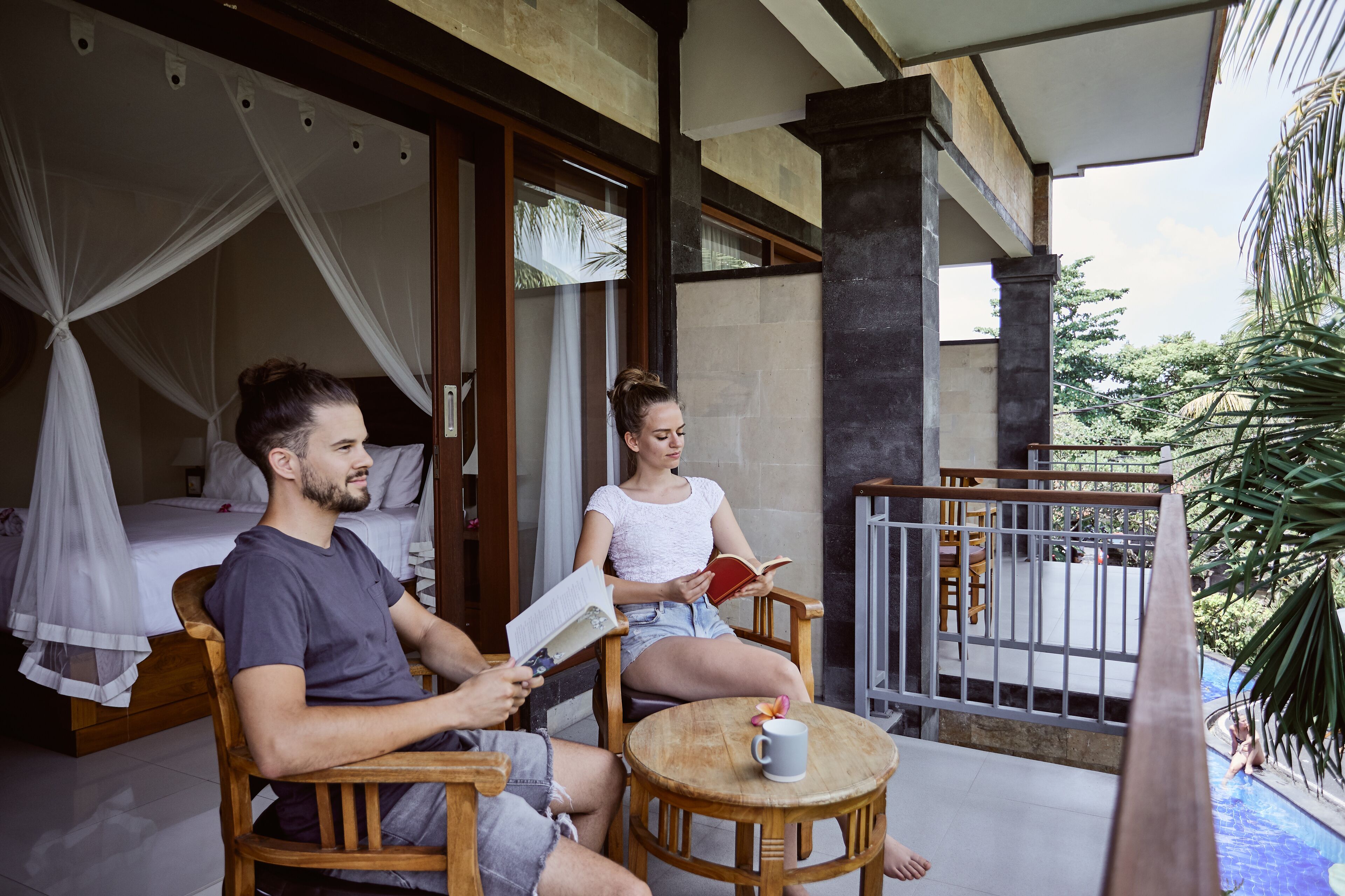 Deluxe Room | Minibar, in-room safe, individually decorated, desk