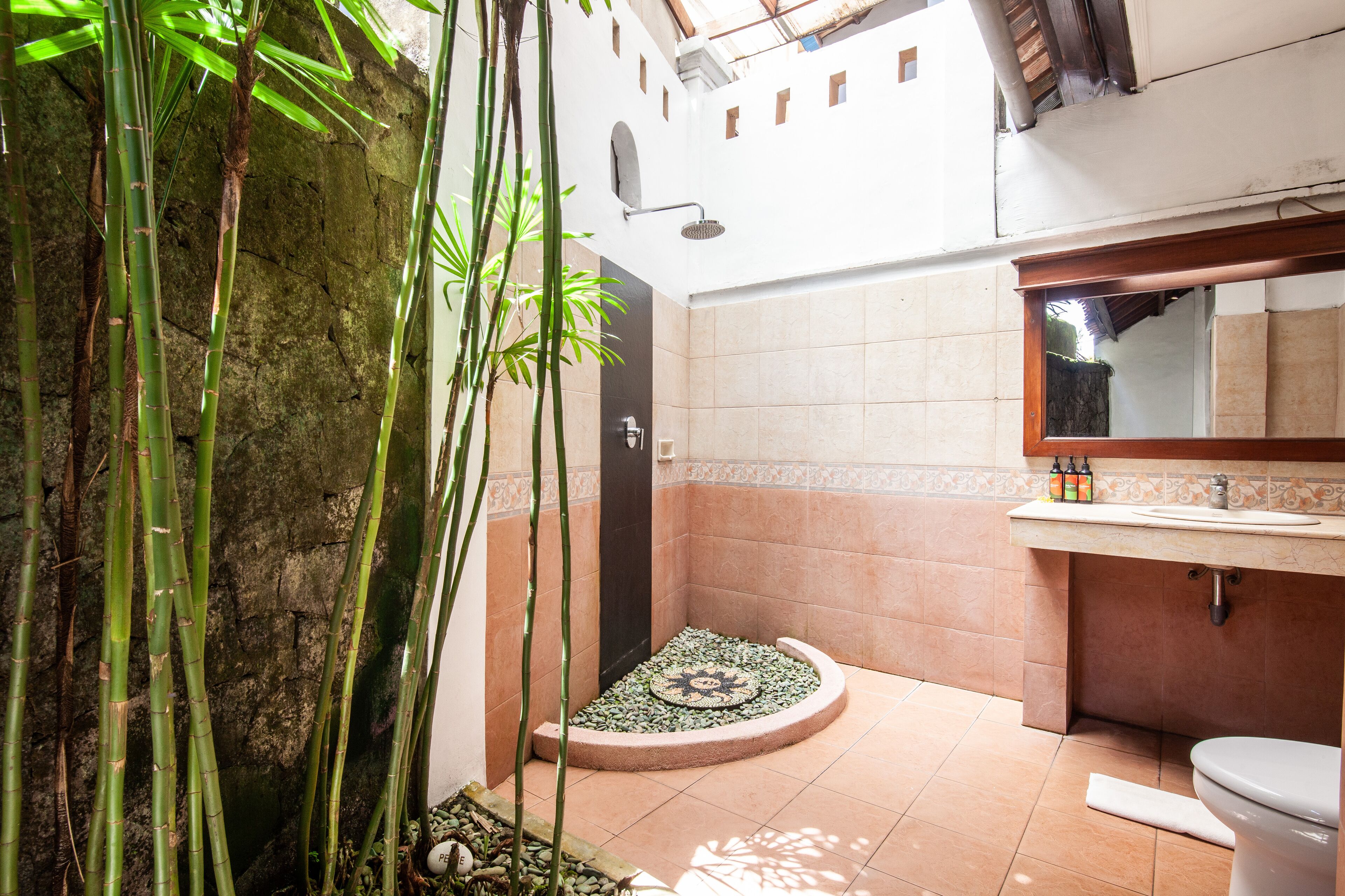 villa | bathroom | shower, rainfall showerhead, free toiletries, hair dryer