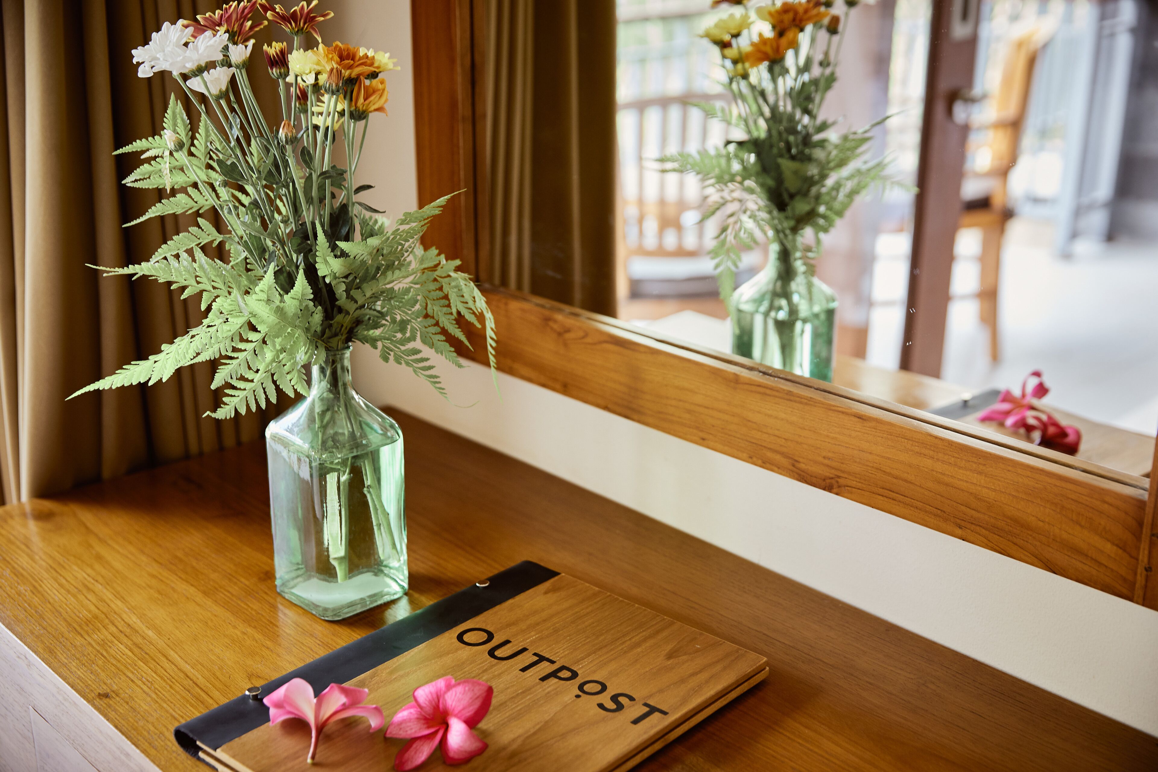 deluxe room | 1 bedroom, minibar, in-room safe, individually decorated