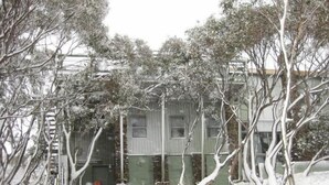 Exterior - Tanderra Ski Lodge (Hotham Heights)