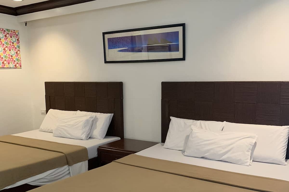 Standard Room, Balcony (Standard Villa) | Desk