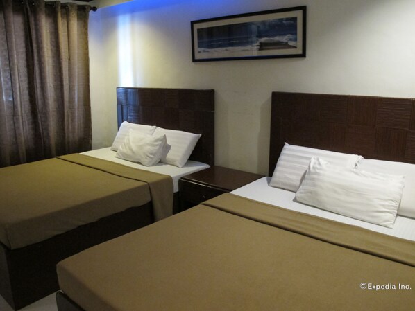 Desk - Bluefins Resort (Lapu-Lapu)