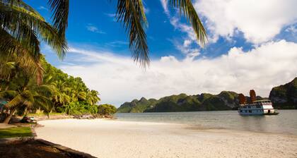 Halong Phoenix Cruiser