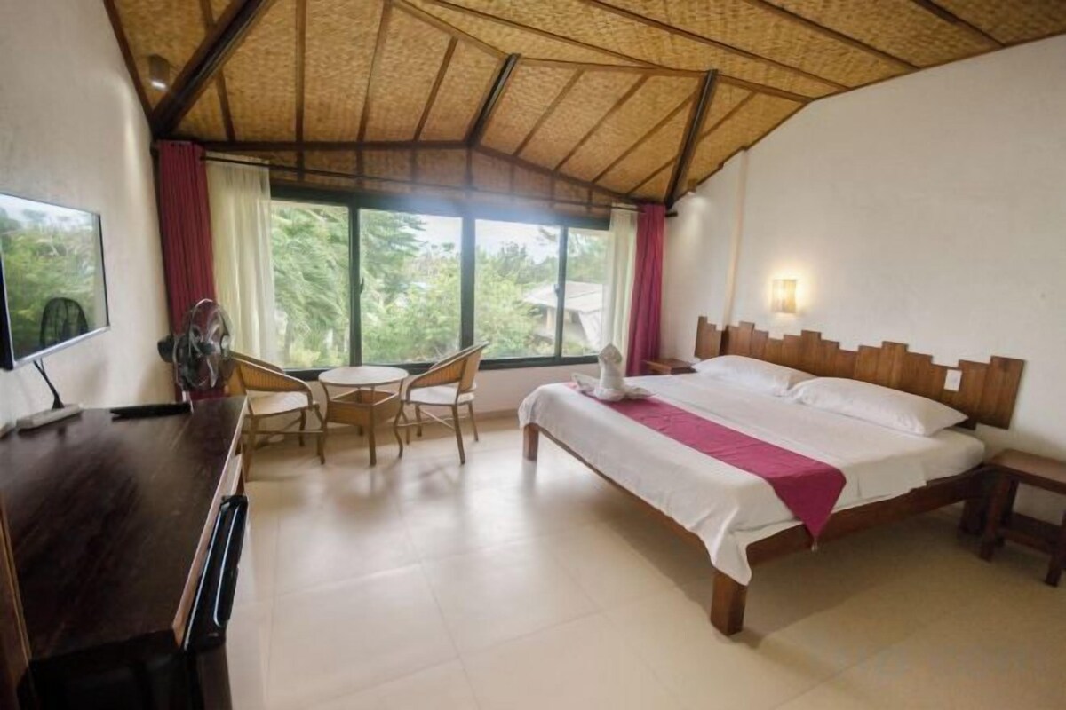 Coffres-forts dans les chambres, Wi-Fi gratuit, draps fournis