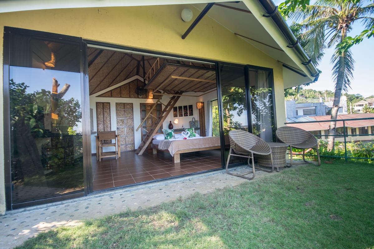 Cliff Bungalow | Brankas, Wi-Fi gratis, dan seprai linen