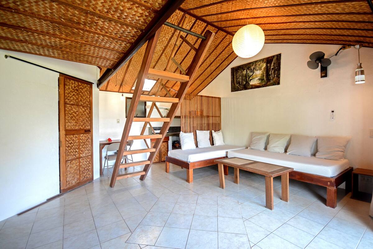 Studio Standar | Brankas, Wi-Fi gratis, dan seprai linen