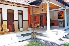 Terrace/patio - Bali Guest Villas (Kuta)