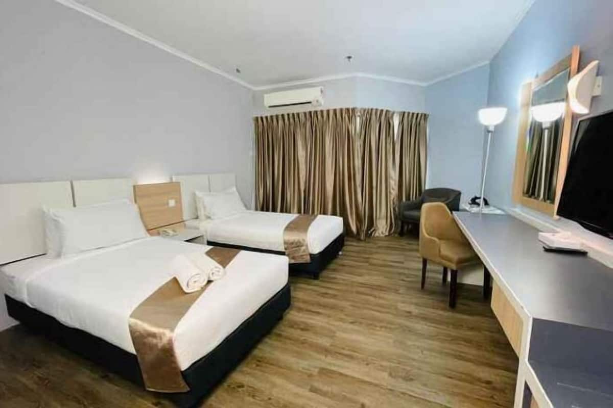 Minibar, desk, wheelchair access