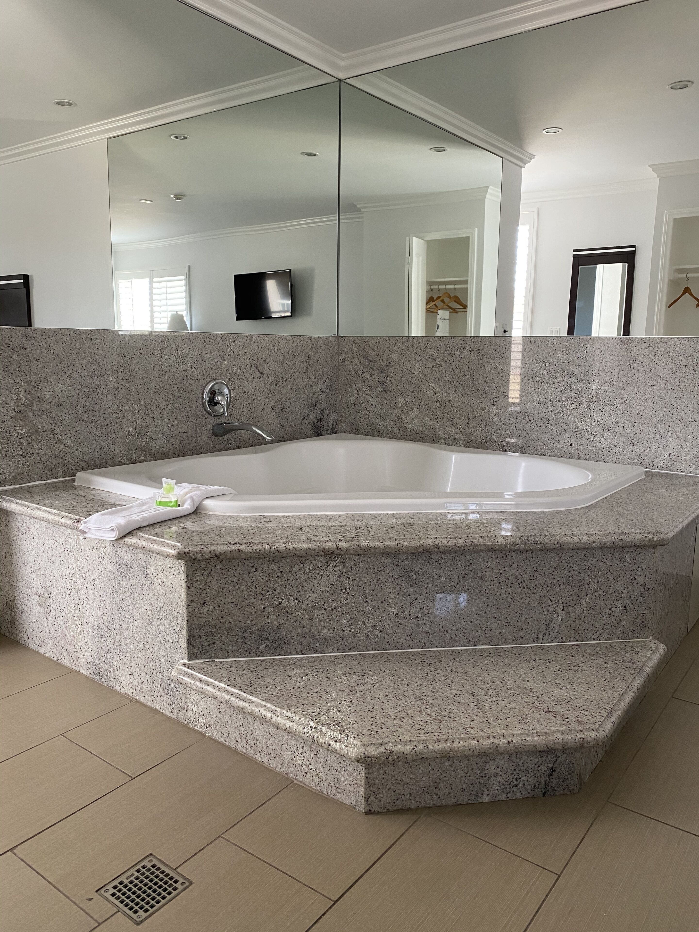 Photo - Ocean Surf Inn & Suites