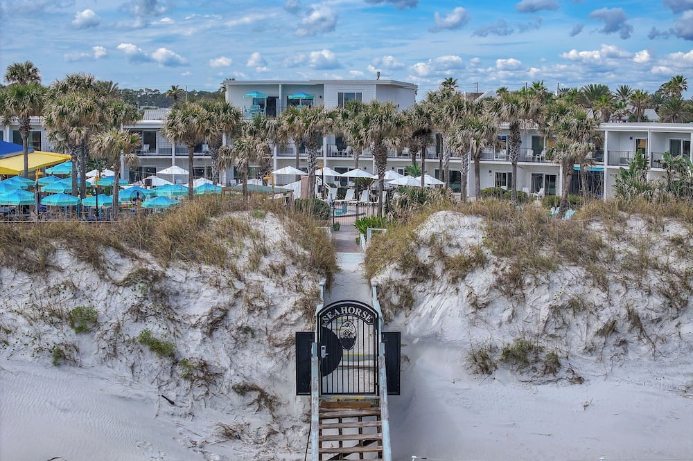 Seahorse Oceanfront Inn