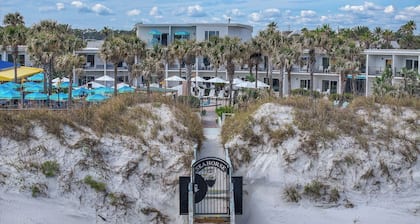 Seahorse Oceanfront Inn
