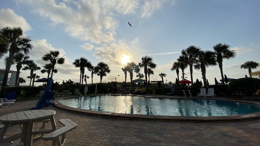 Seahorse Oceanfront Inn