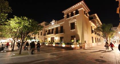 Hotel Casa Consistorial