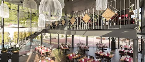 2 restaurants, Taiwanese cuisine