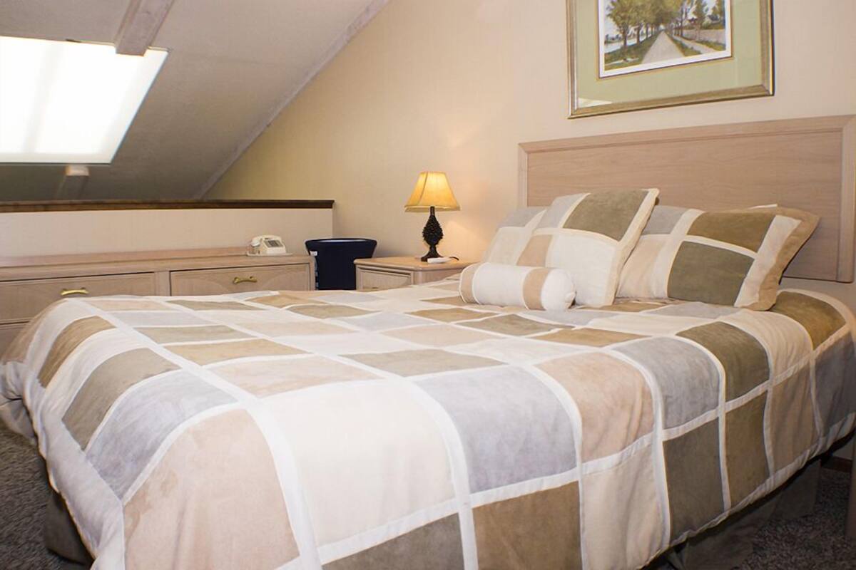 Deluxe Condo, 1 Bedroom, Kitchen, Bay View