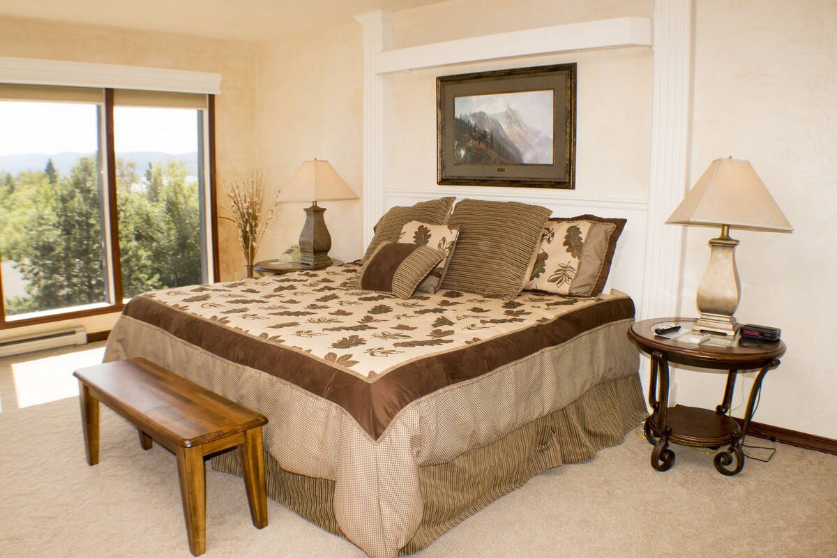 Premier Condo, 2 Bedrooms, Kitchen