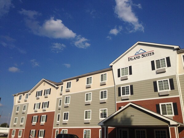 Front of property - Inland Suites Lamar Street (Memphis)