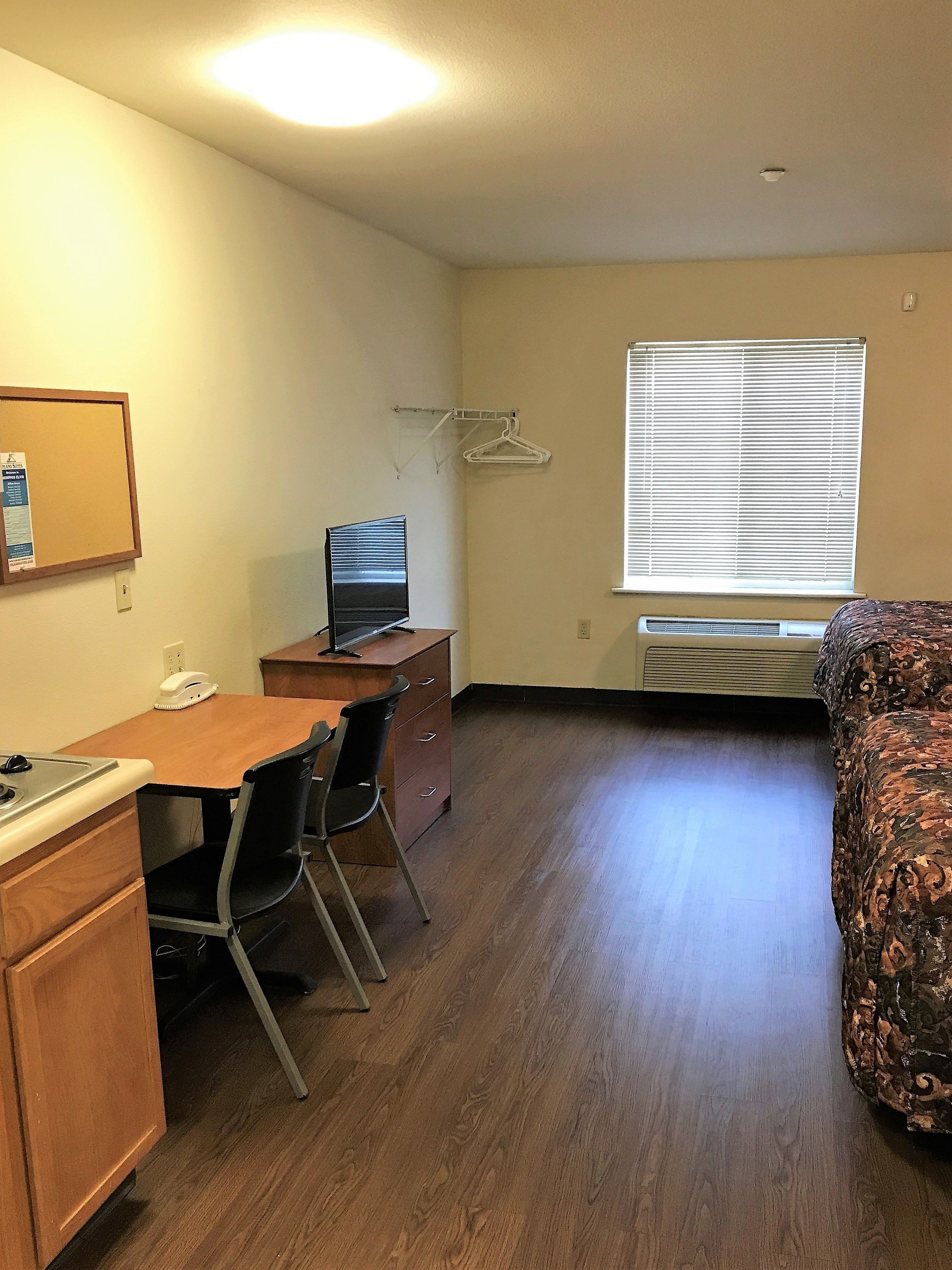 double room | individually furnished, desk, iron/ironing board, free wifi