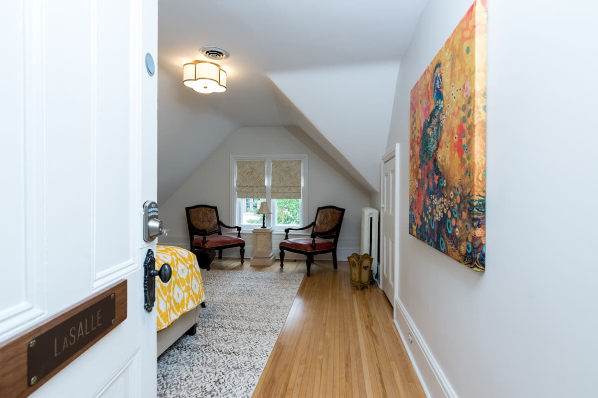 Room, 1 Queen Bed (Lasalle) | Premium bedding, pillowtop beds, individually decorated