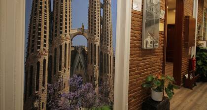 Hostal Orleans Barcelona