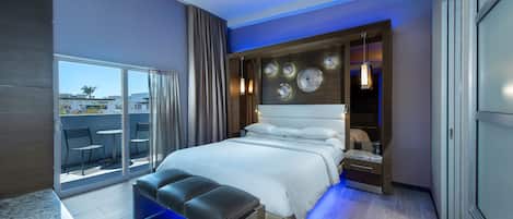 Executive Penthouse | 1 bedroom, premium bedding, Tempur-Pedic beds, minibar
