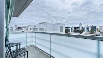 Penthouse | Pemandangan dari bilik