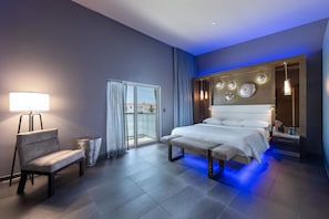 Presidential Penthouse | Premium bedding, Tempur-Pedic beds, minibar, in-room safe - Shade Hotel (Manhattan Beach)