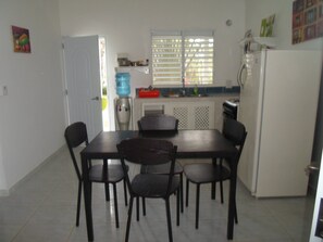 Apartment, 2 Bedrooms | Private kitchen