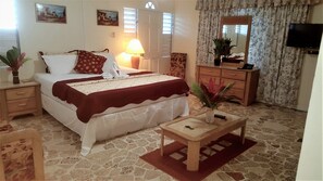 Superior Suite, 1 King Bed, Kitchenette (With AC) | Premium bedding, individually furnished, blackout drapes, soundproofing