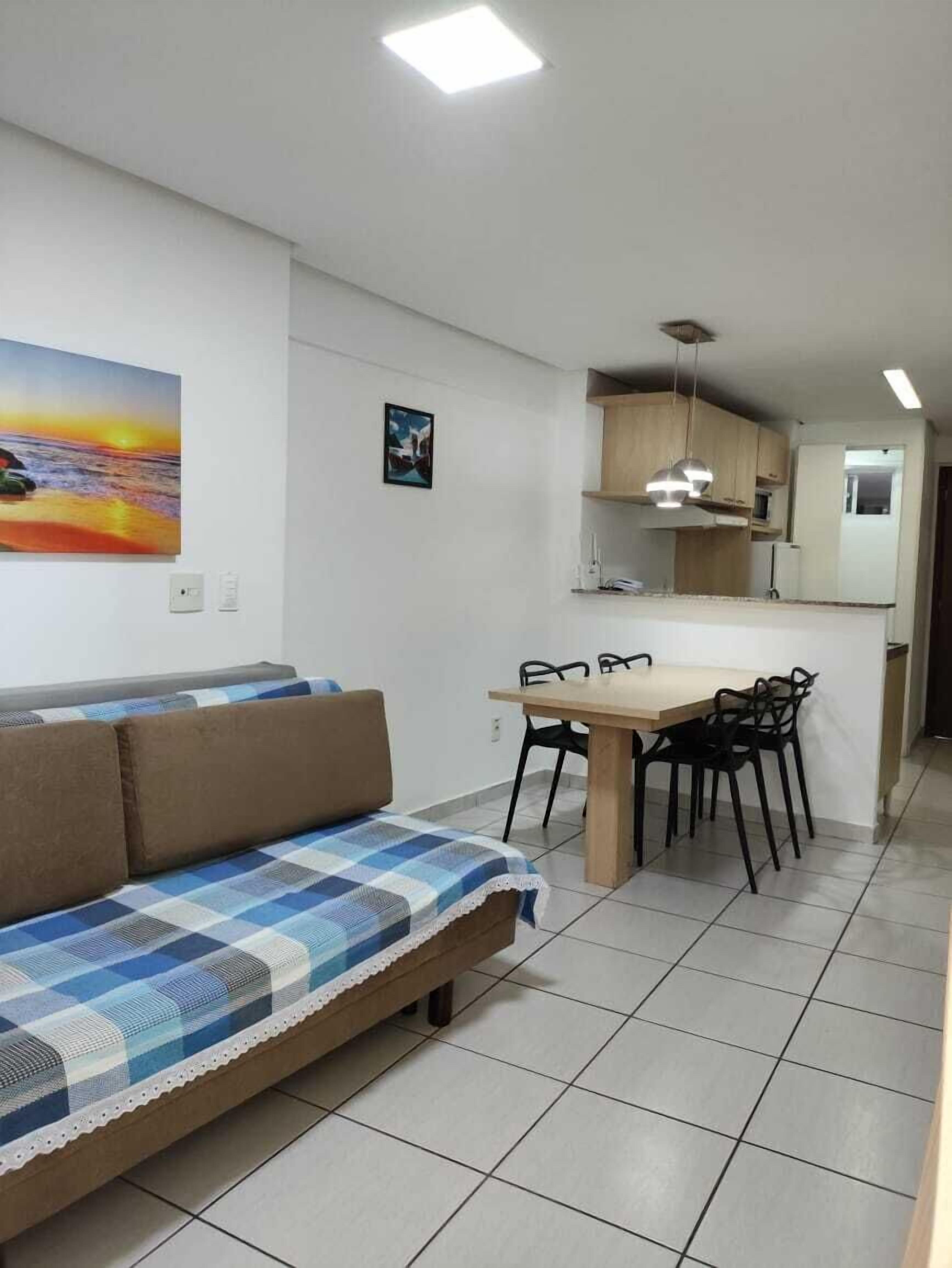 Economy type 2-bedroom apartment (low floor) | Oleskelualue | LED-televisio