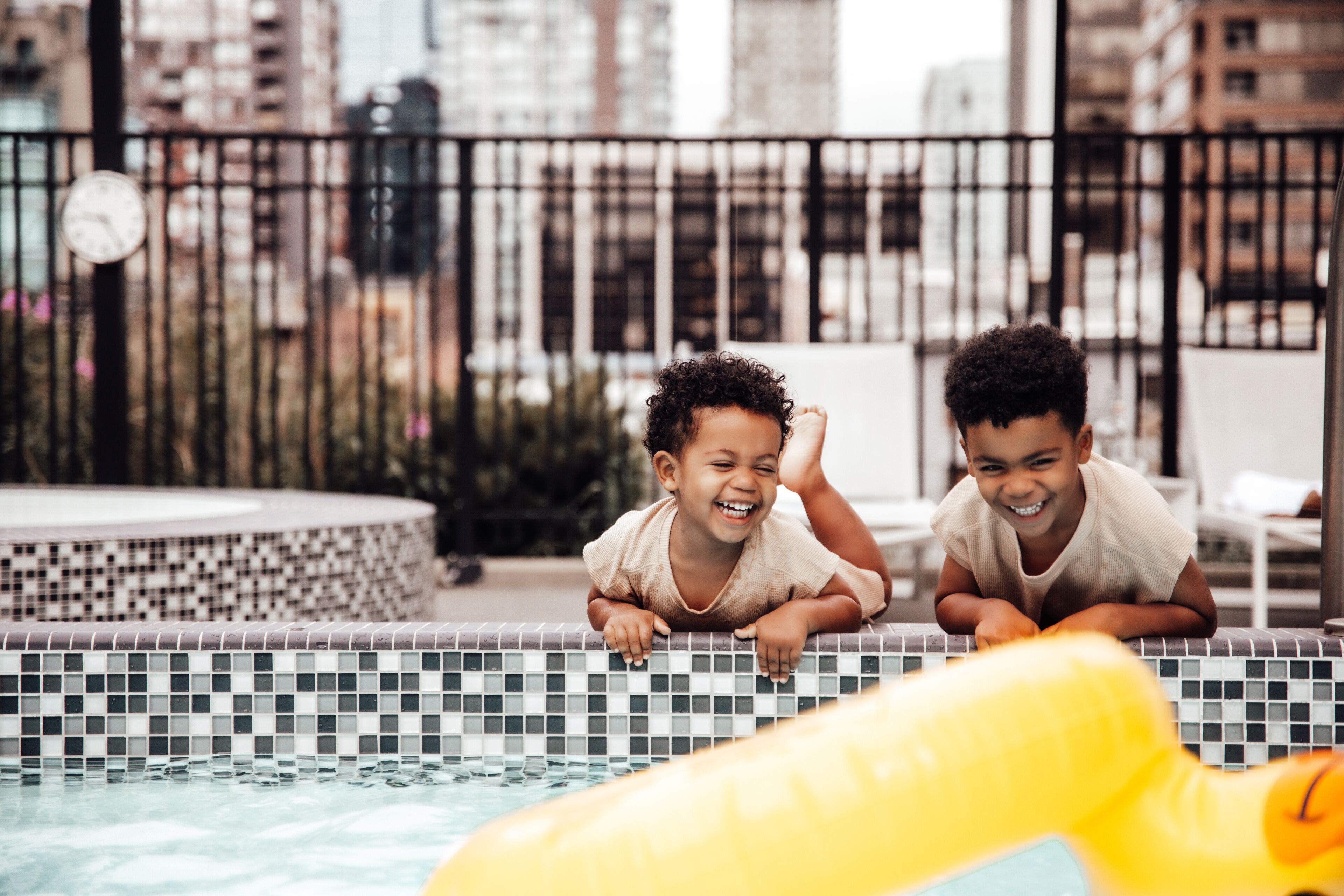 야외 수영장, 온수 수영장