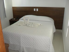 Minibar, escritorio, cortinas blackout y cunas gratuitas 