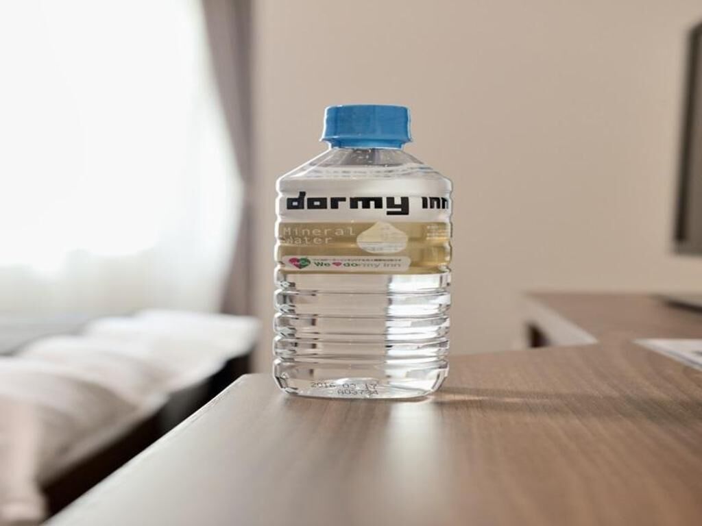 Premium bedding, down duvets, in-room safe, desk