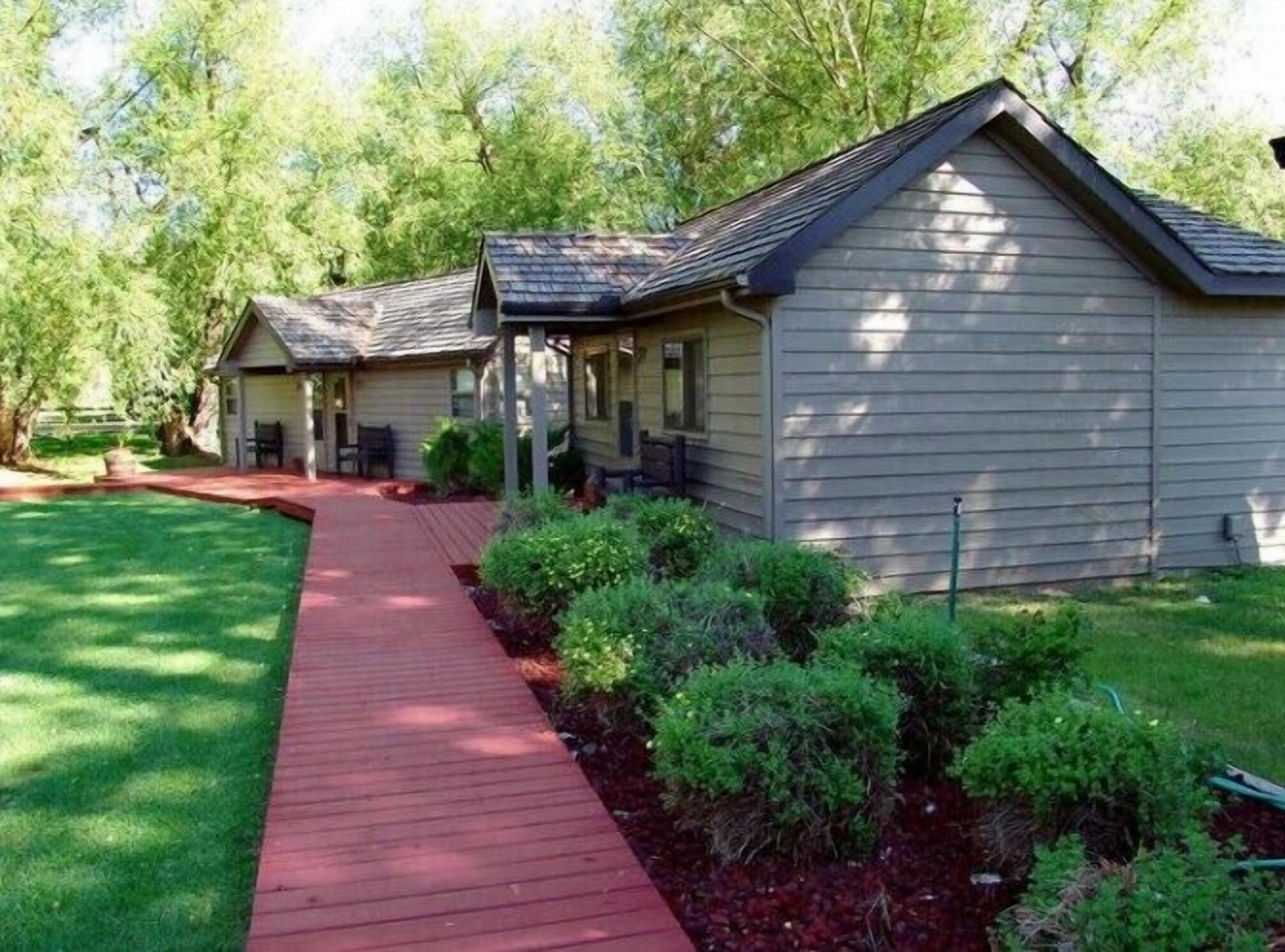 superior cottage, 1 bedroom, courtyard view, courtyard area | exterior