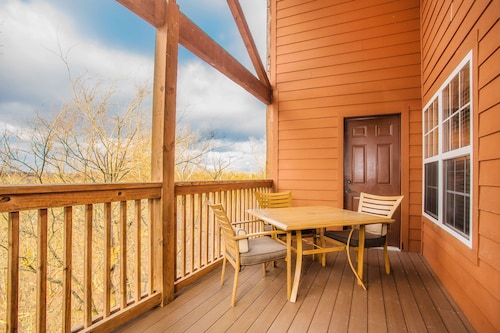 The Lodges at the Great Smoky Mountains