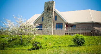 Country Hideaway at Mountain Lakes