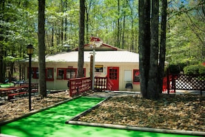 Snack bar