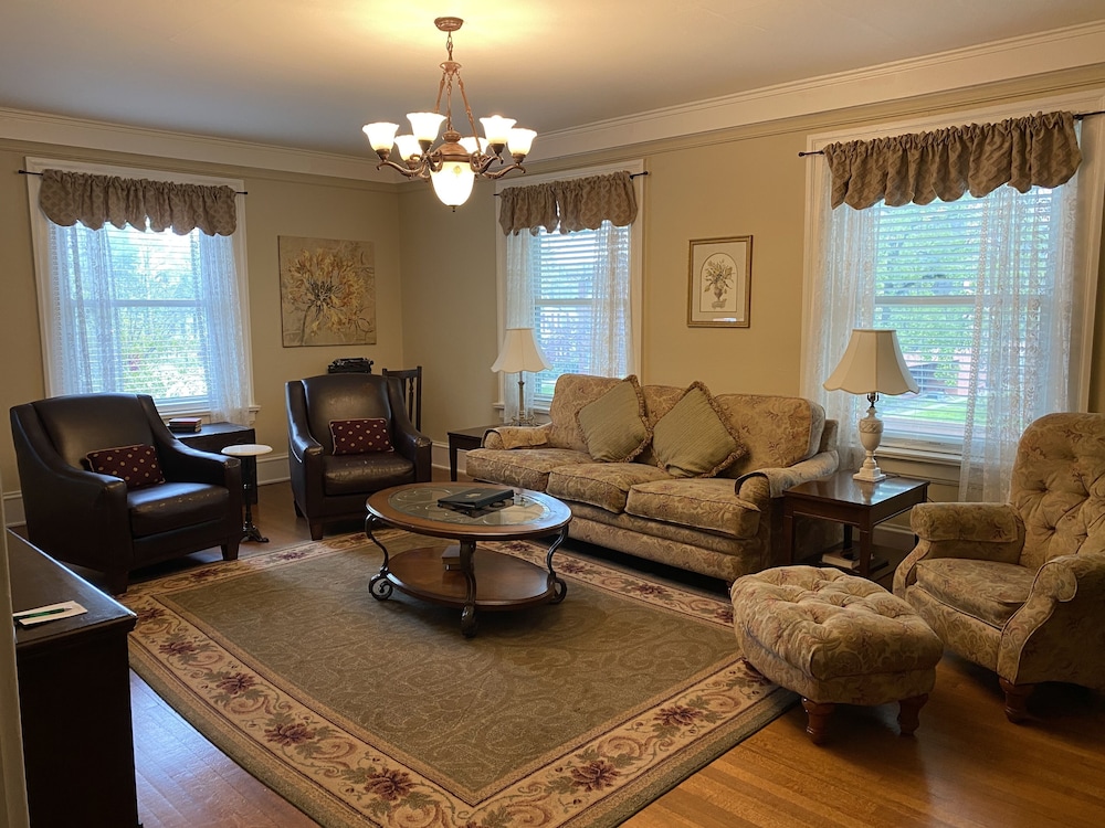 Inn At 835 Boutique Hotel by null