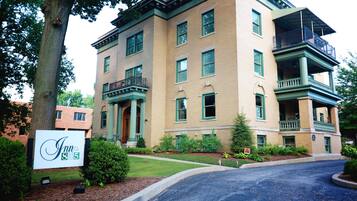 Majoituspaikan julkisivu